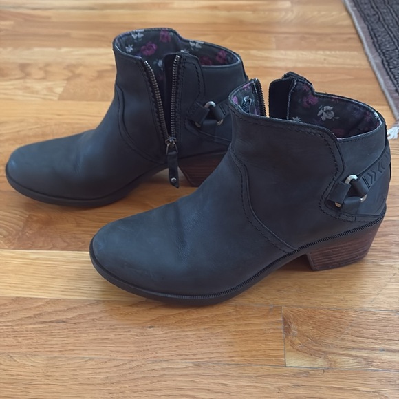 Teva Foxxy Waterproof Ankle Boot - 8.5 - Picture 1 of 6